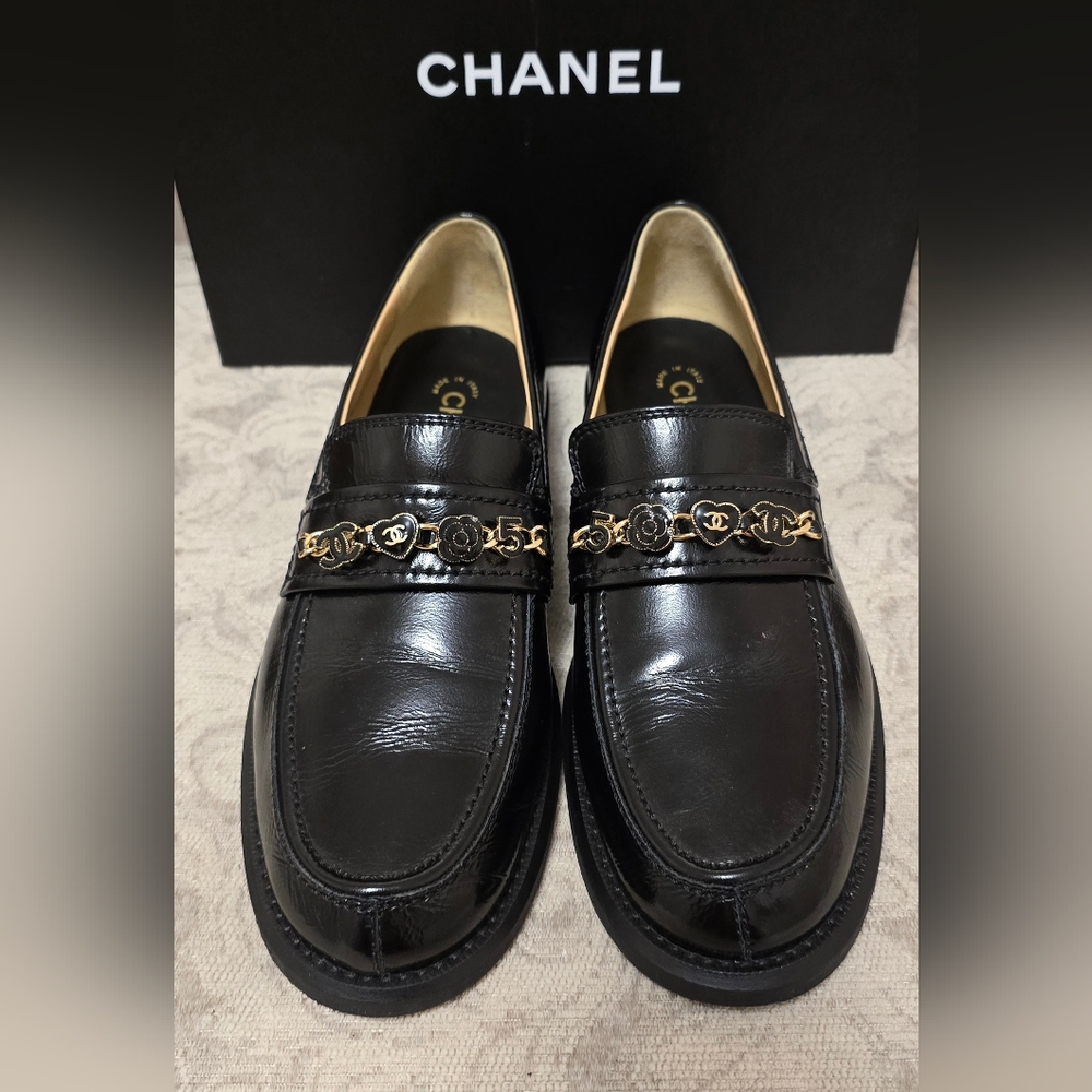Chanel Loafers Black